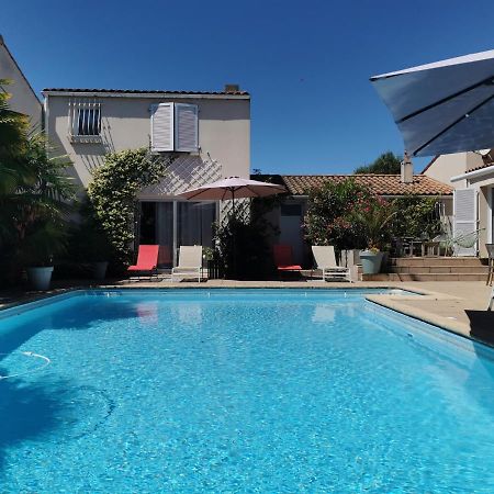 Gites, Chambres D'Hotes La Maison D'Amis Puilboreau Luaran gambar