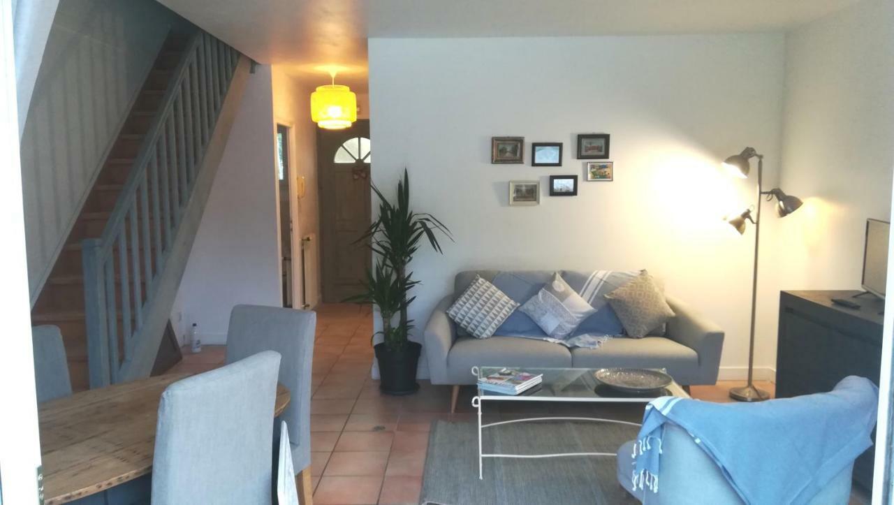 Gites, Chambres D'Hotes La Maison D'Amis Puilboreau Luaran gambar